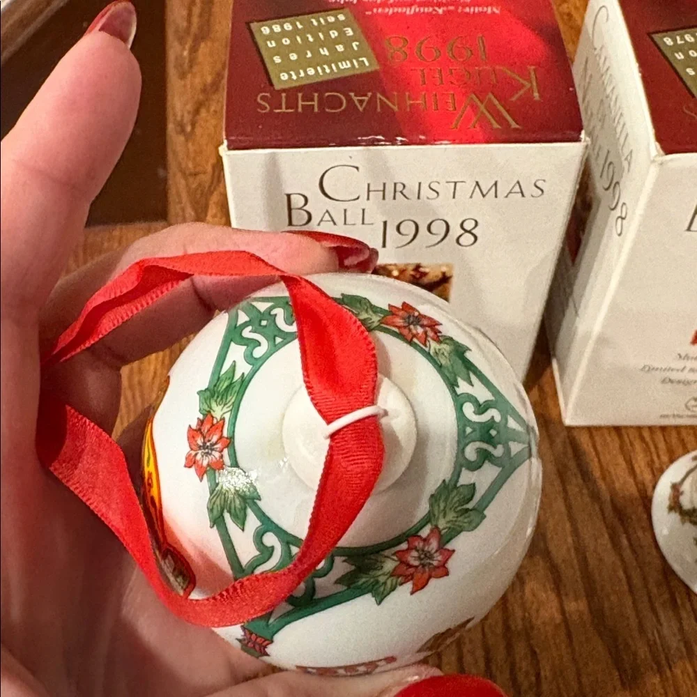 Hutschenreuther 1998 limited edition Holiday Bell / Ball porcelain Ornament Set